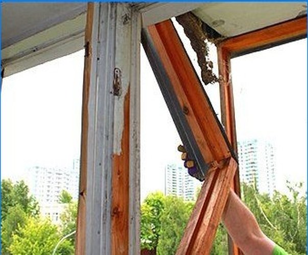 Gör-det-själv installation av metall-plastfönster