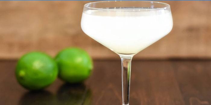 Daiquiri cocktail i ett glas