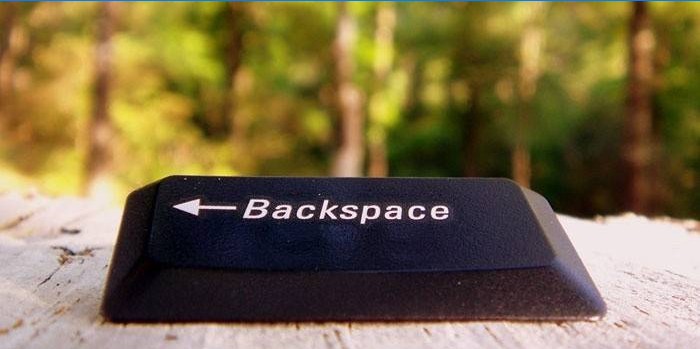 Backspace-nyckel