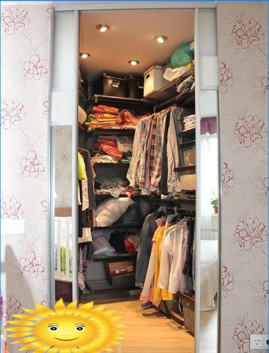 Garderobagringssystem: gör-det-själv-omklädningsrum