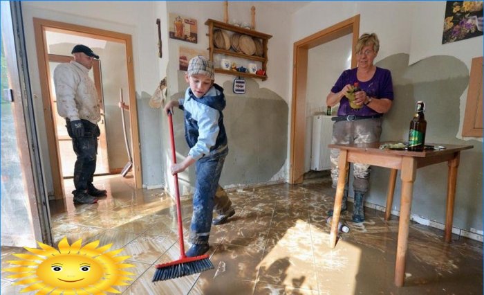 Hur man återställer ett hus och en tomt efter en översvämning