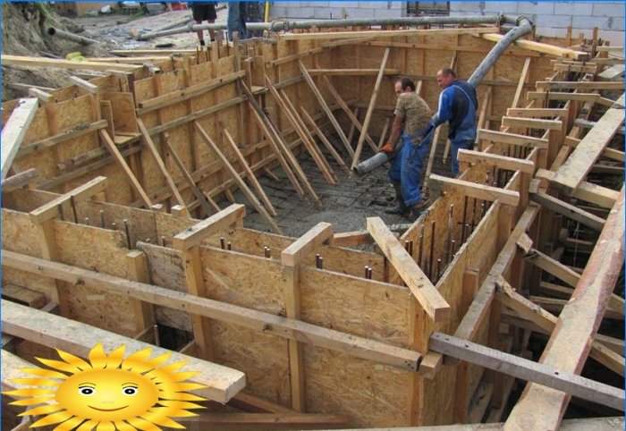 Hur man bygger en pool med en betongskål med egna händer
