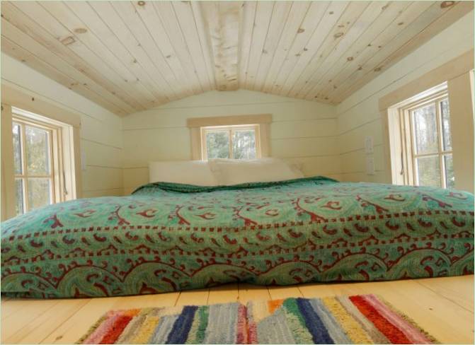 Tiny House loft sovrum